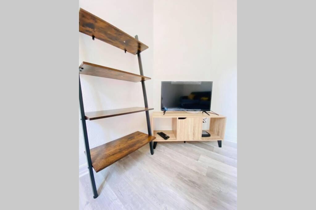 Appartement Rez-De-Chaussee Laon Exterior photo